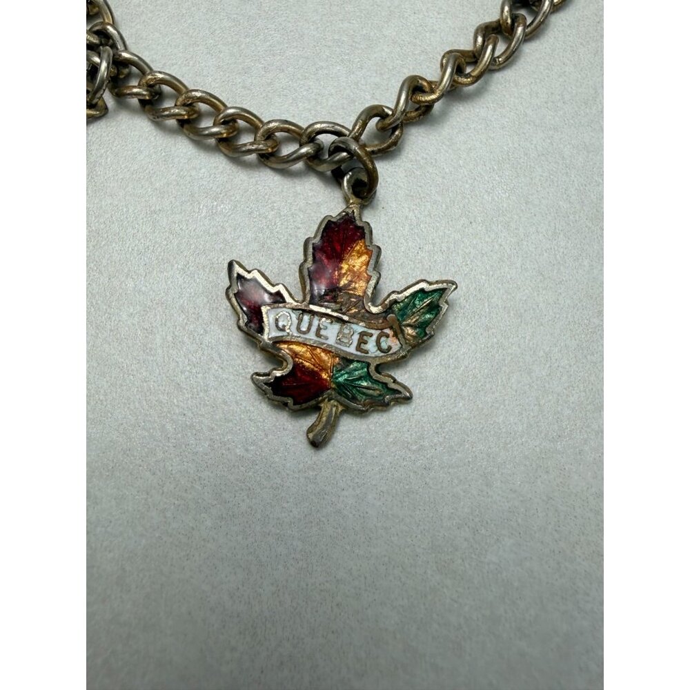 Antique Canadian Charm Bracelet Quebec Souvenir Silver Tone - Picture 7 of 9